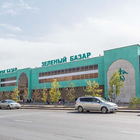 Стильная Квартира В Золотом Квадрате Almaty Esterno foto